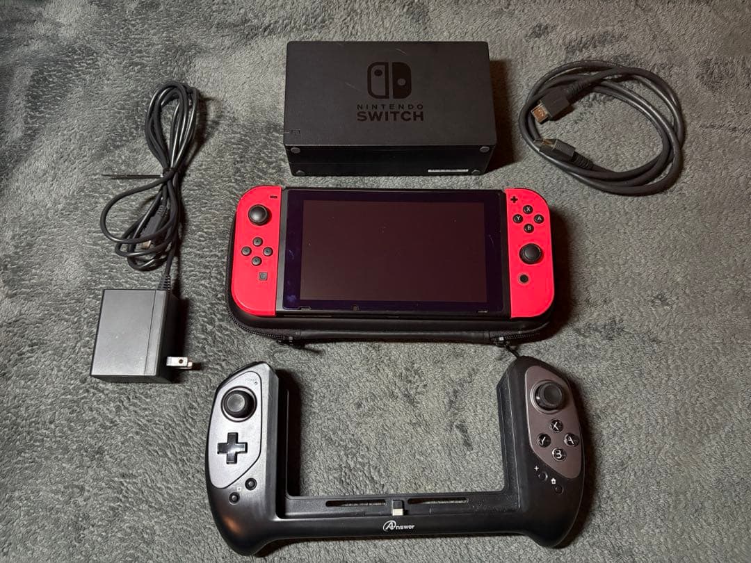 Nintendo Switch 本体　ケース　ソフト　コントローラー