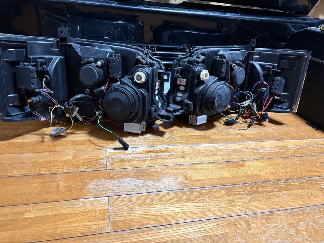 200系ハイエース　ＬＥＤヘッドライト
