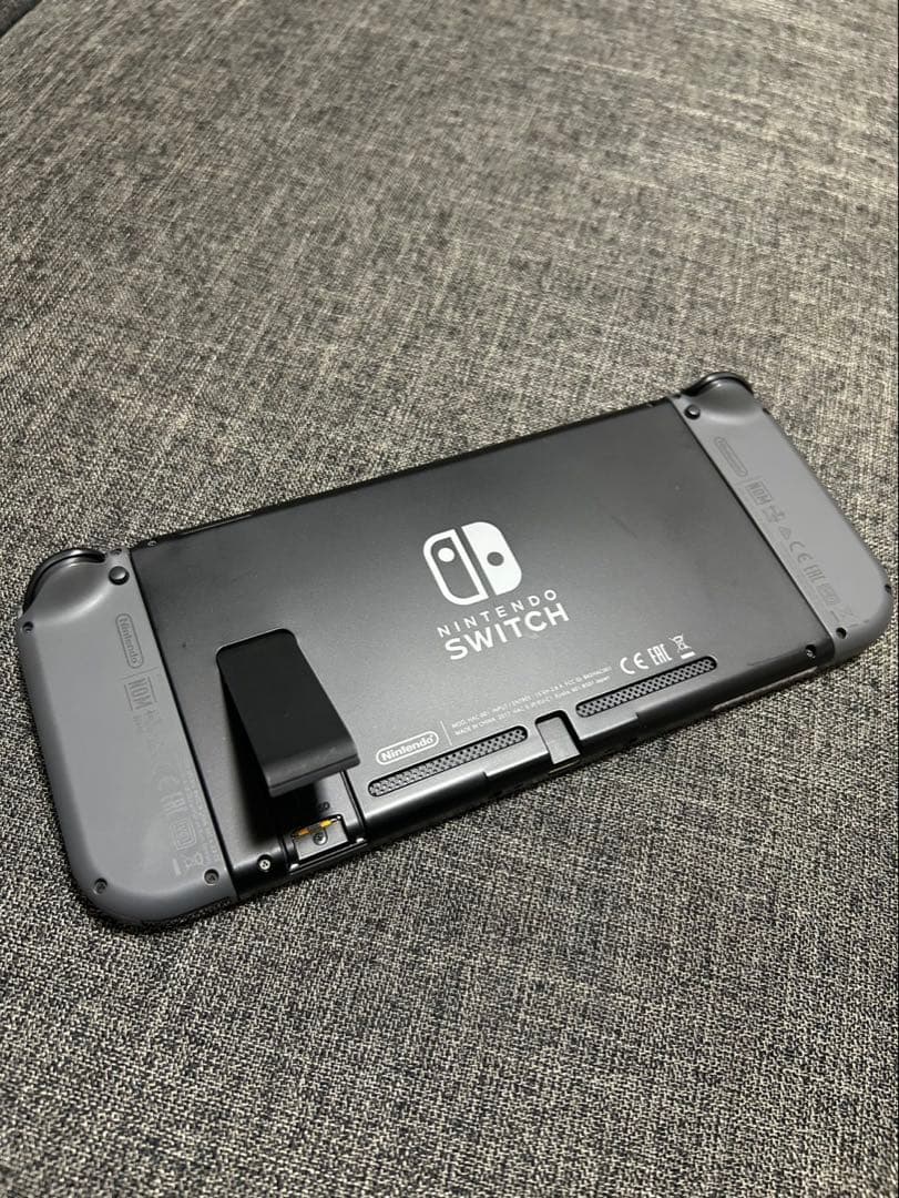 ま*め様 Nintendo Switch 本体　スイッチ　グレー