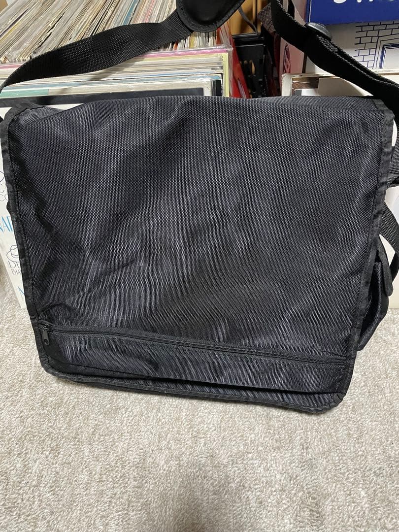 UDG レコードバッグ メッセンジャー 黒 40枚収納可能