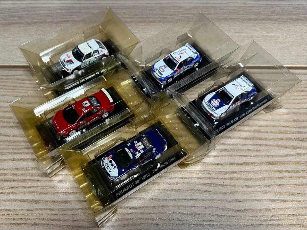CMs RALLY CAR COLLECTION 1/64プジョー　トミカサイズ
