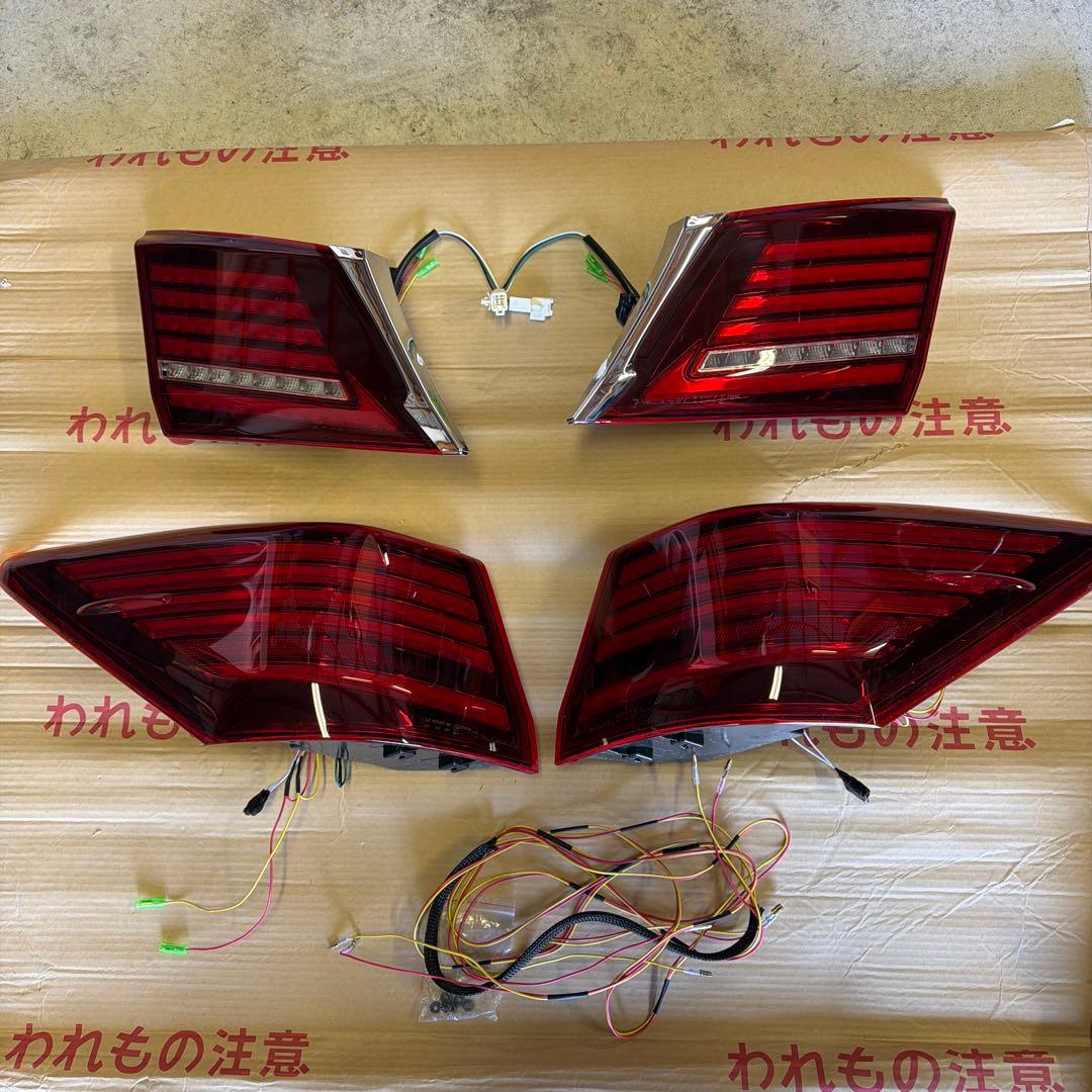 Valenti Jewel LED テールランプ　210 クラウン