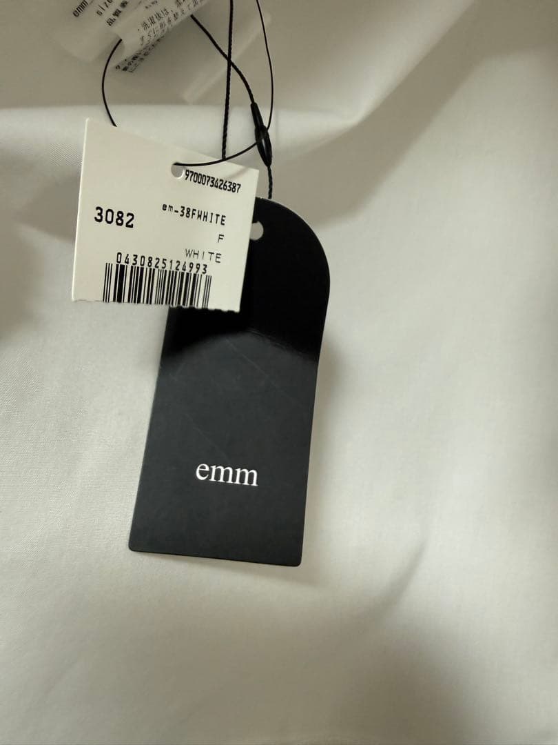ビック襟　エムemm big collar blouse em