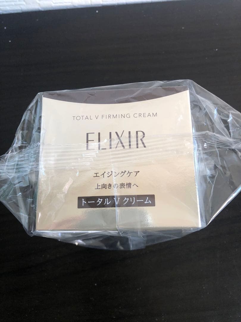 エリクシール(ELIXIR) トータルV ファーミングクリーム 50g