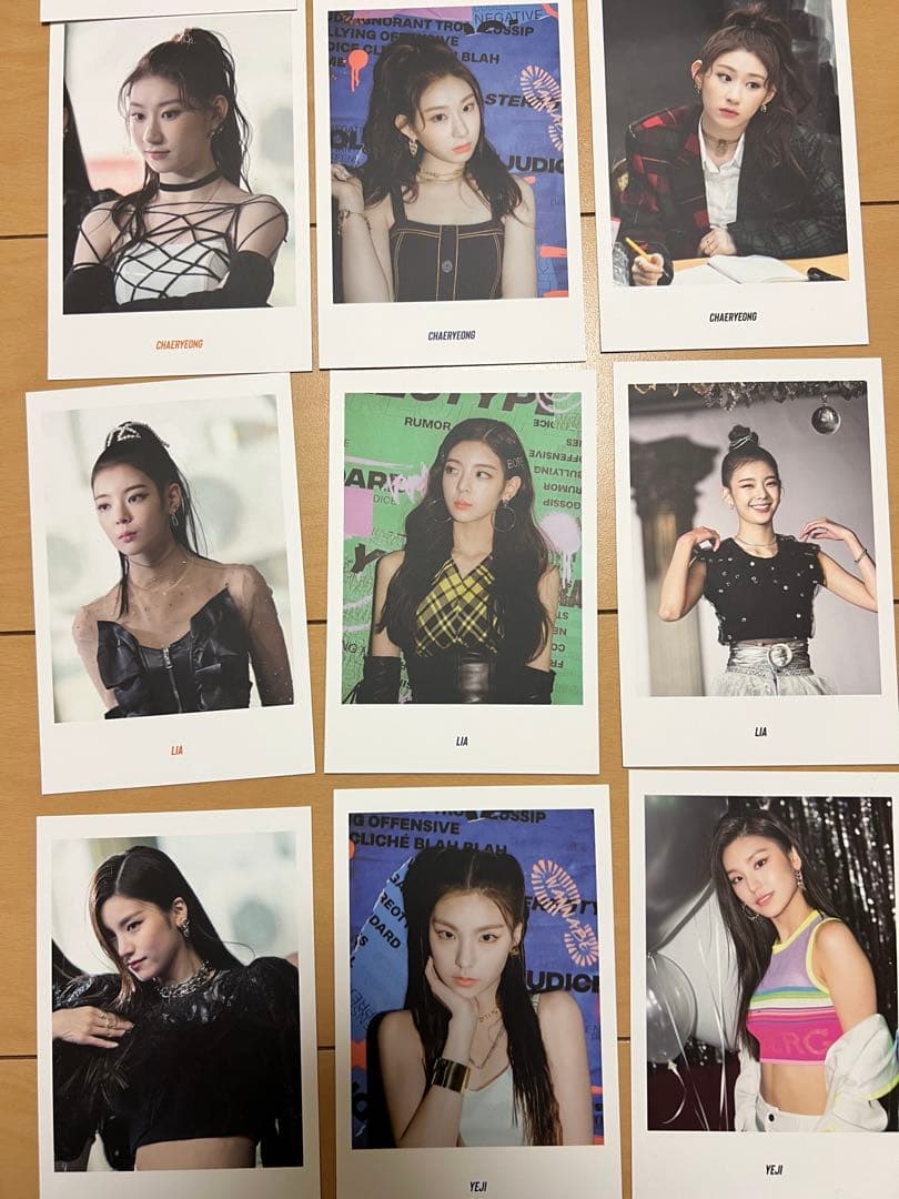 ITZY CDアルバムセット、ポスターセット
