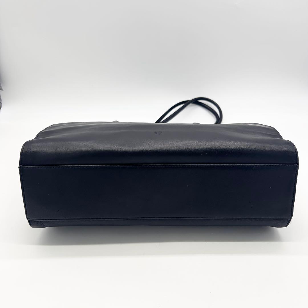 A720 ISSEY MIYAKE im product レザー A4トート 黒