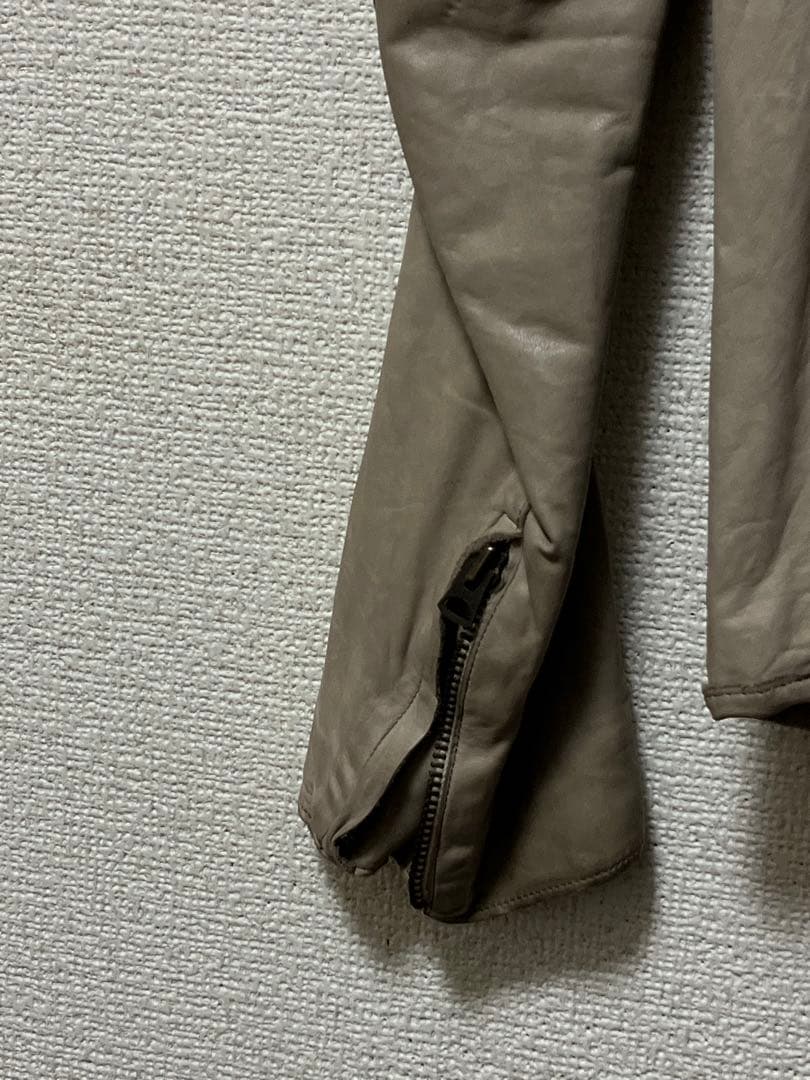 Sisii　シングルレザーライダース　/S　ベージュ　本革　牛革　ダブルジップ