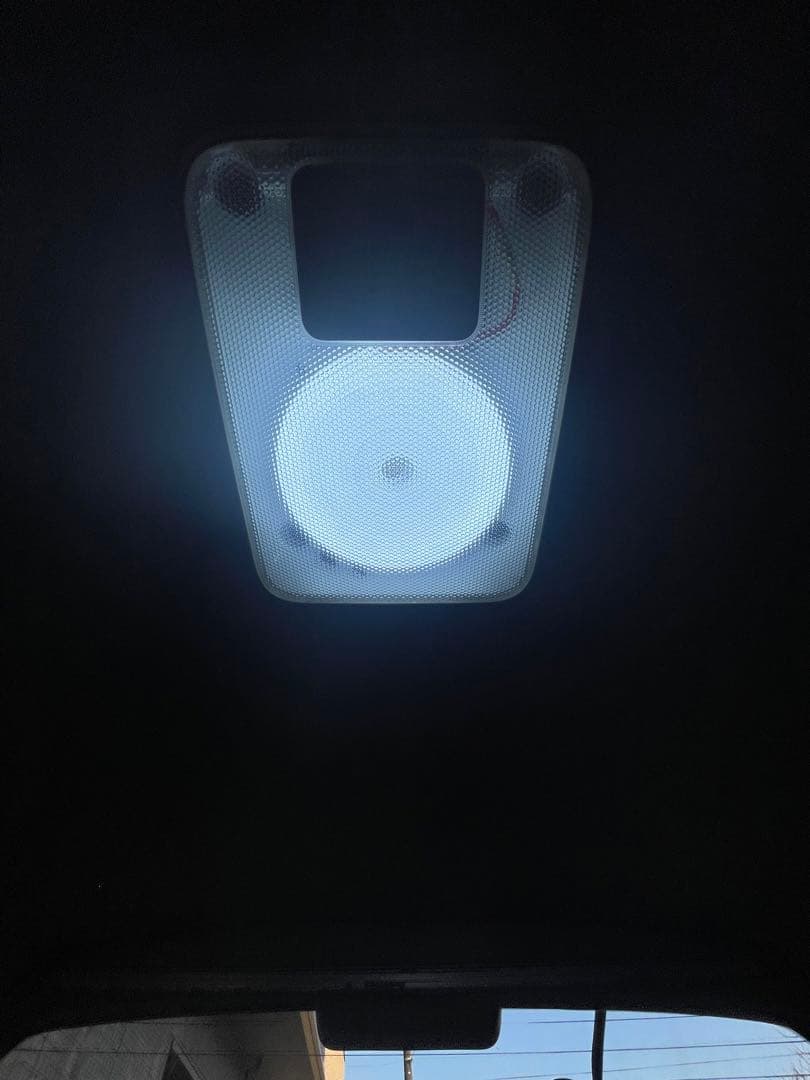 グランビア　グランドハイエース　リアルームランプ　LED かなり明るいです