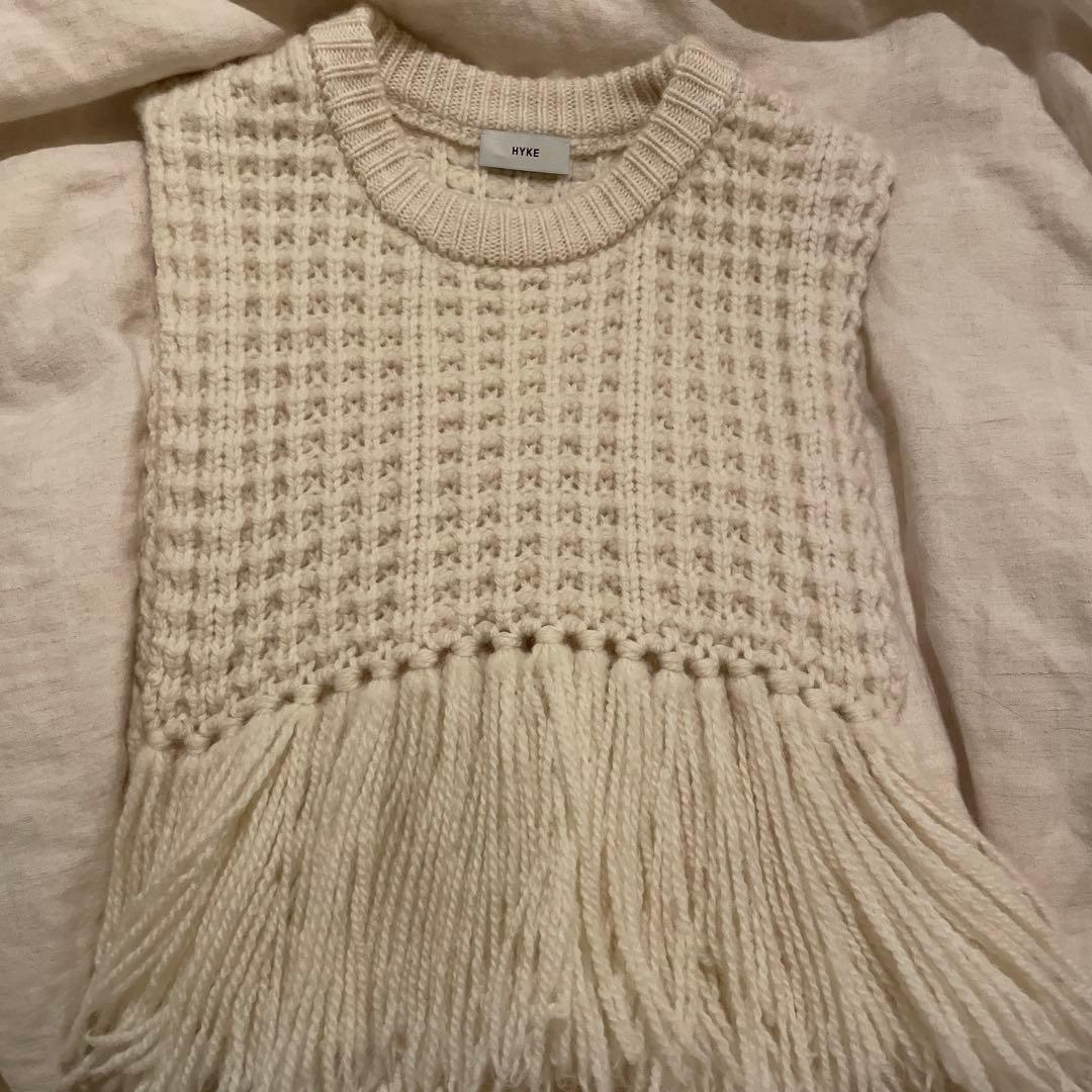 トップス HYKE WAFFLE KNIT SWEATER TOP WITH FRINGE