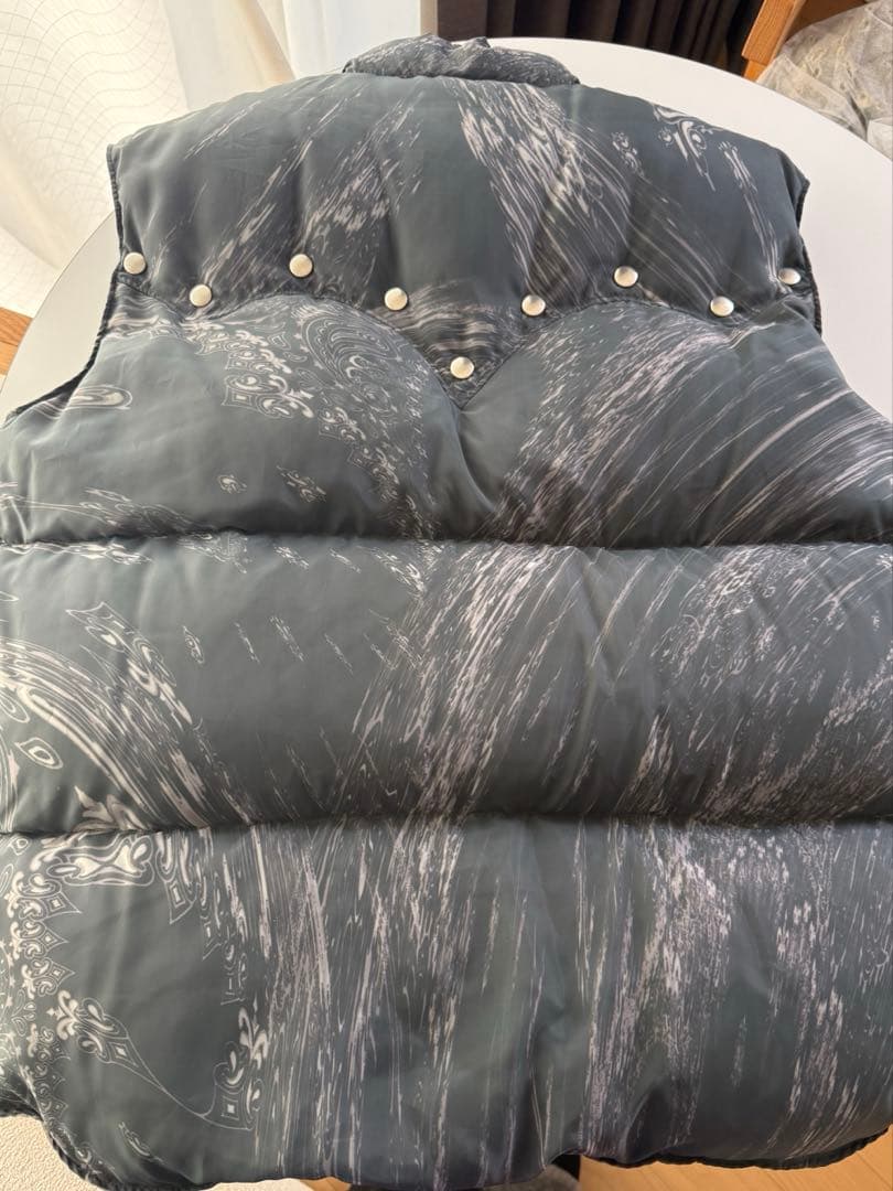 ジャケット・アウター MASU / MARBLE BANDANA PUFFER VEST 48