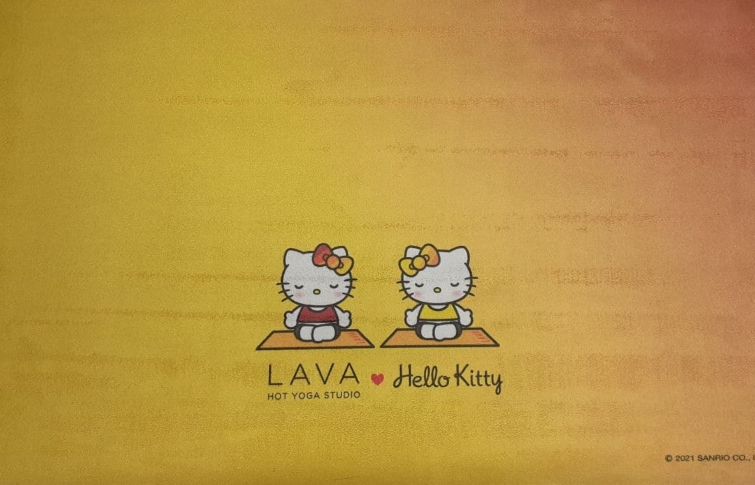 【LAVA】 ハローキティ コラボ オリジナルヨガマット (非売品)