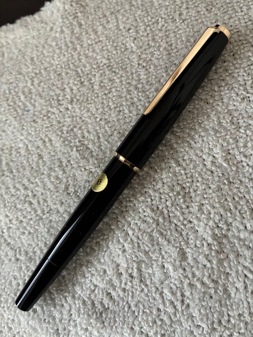 ◾️未使用◾️MONT BLANC モンブラン◾️320万年筆◾️14金ペン先◾️吸入式◾️