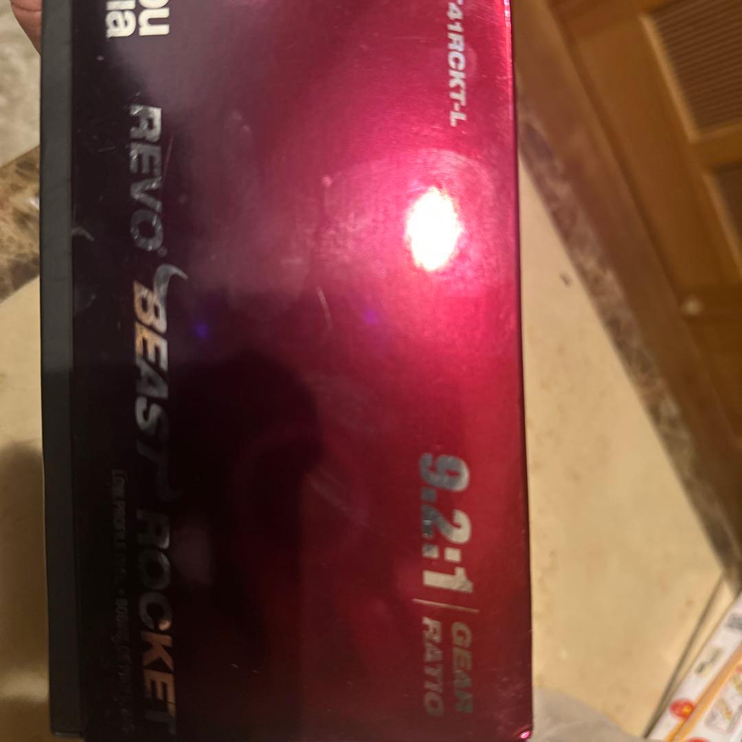 リール REVO BEAST 41 RCKT