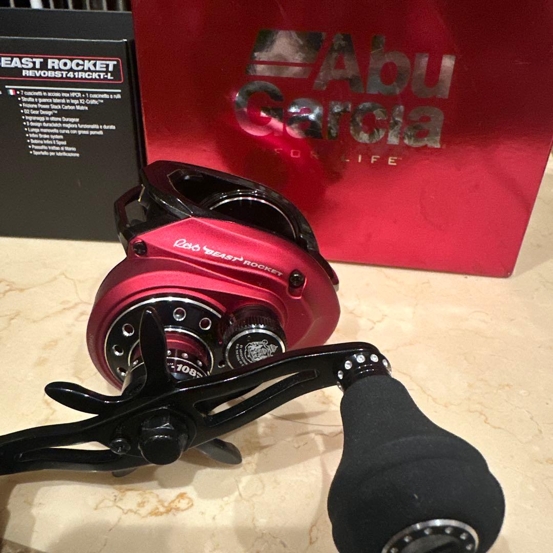リール REVO BEAST 41 RCKT