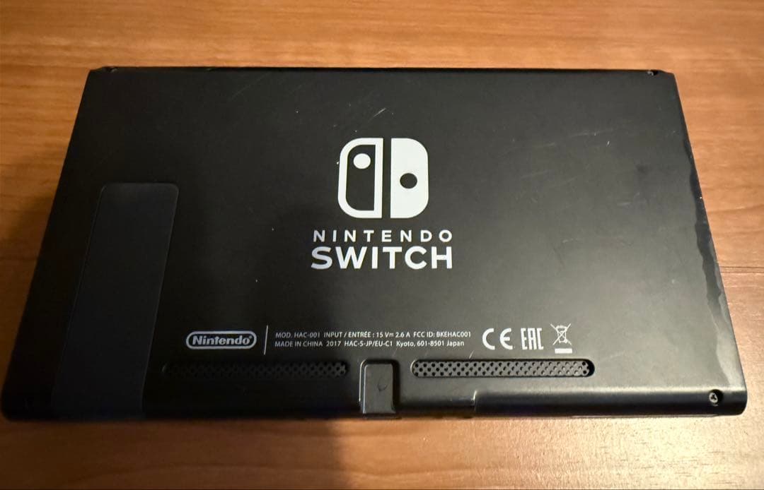 Nintendo Switch 本体＋ソフト2本 スマブラ スプラ2