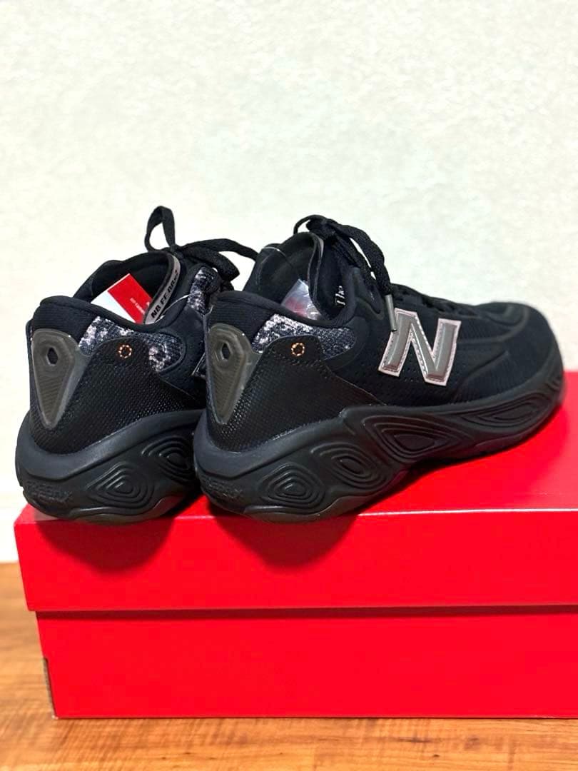 ⭐️新品⭐️ ニューバランス FRESH FOAM BB V2 25.5cm 2E