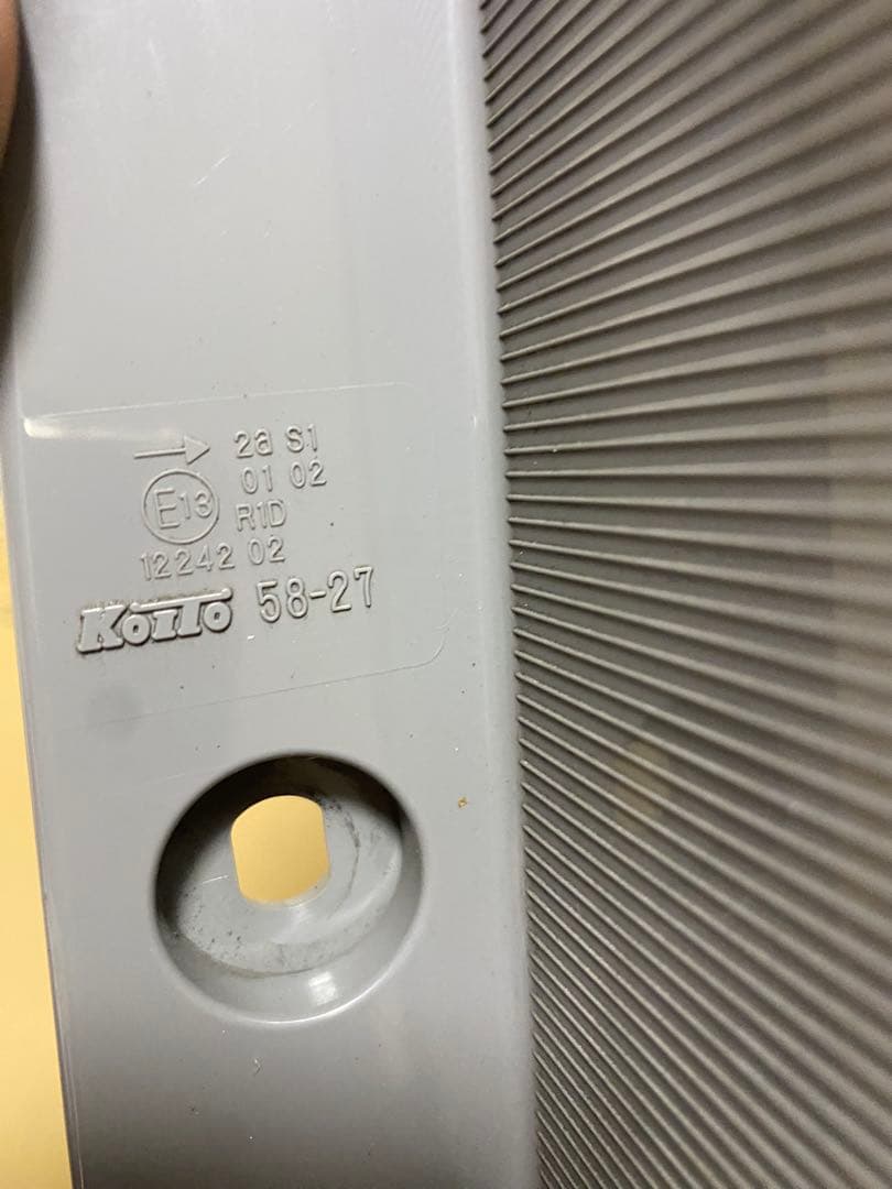 20アルファード　テールランプ