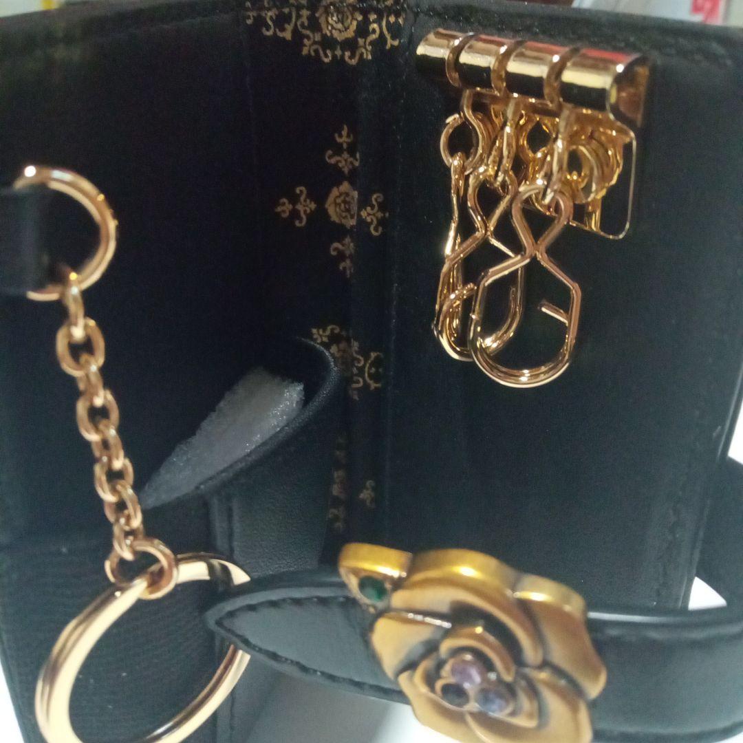 【人気完売品】ANNA SUI☆ブルボンキーケース　ブラック