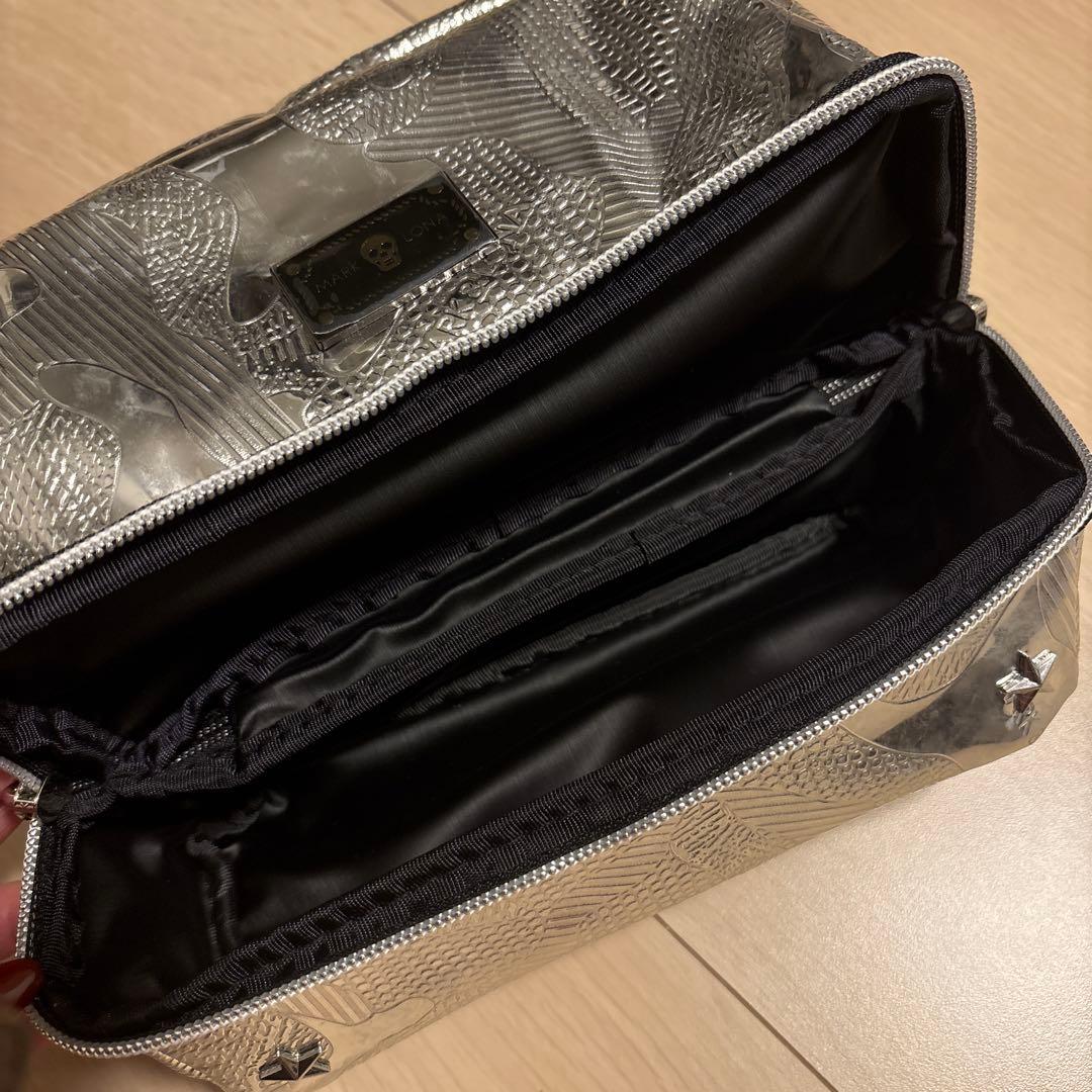 新品未使用！MARK & LONA シルバー小型ポーチ