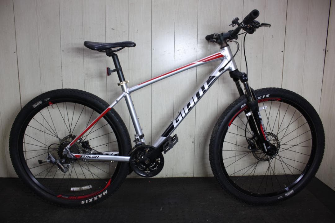 GIANT TALON 27.5インチ 24速 400mm 油圧式MTB