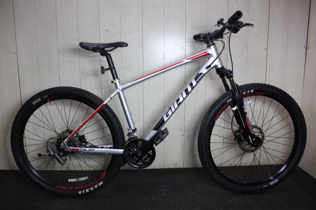 GIANT TALON 27.5インチ 24速 400mm 油圧式MTB