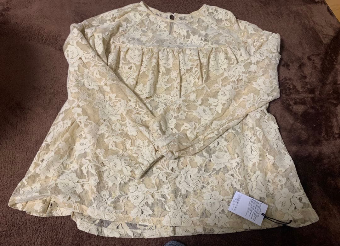 ((アミーゴ様))未使用　loungedress レースフリル　トップス