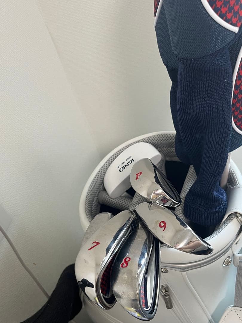 TaylorMade キャディバッグ&クラブセット女子