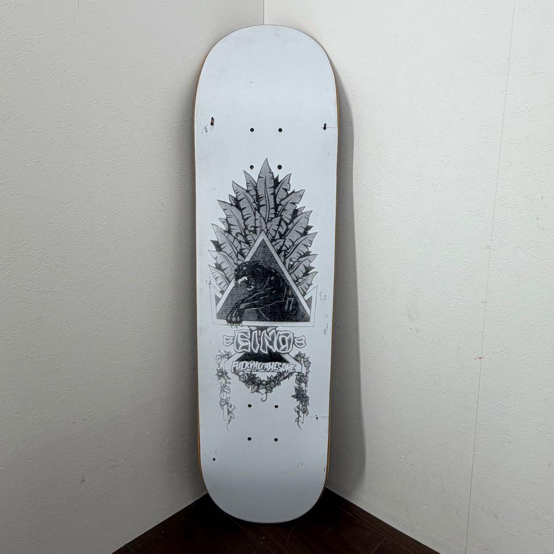 FCK10 ファッキングオーサム スケートボード デッキ 80.5cm ホワイト
