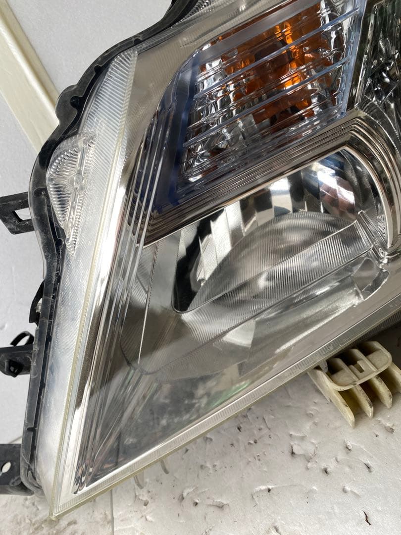 日産 セレナ C26 純正ヘッドライト 左右セット ハロゲン 美品