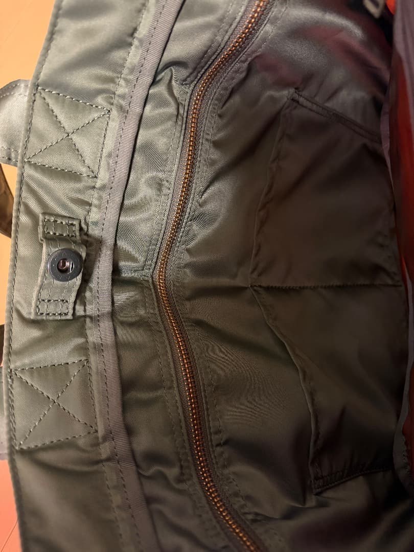 終了間近です【美品】PORTER ポーター TANKER セージグリーン