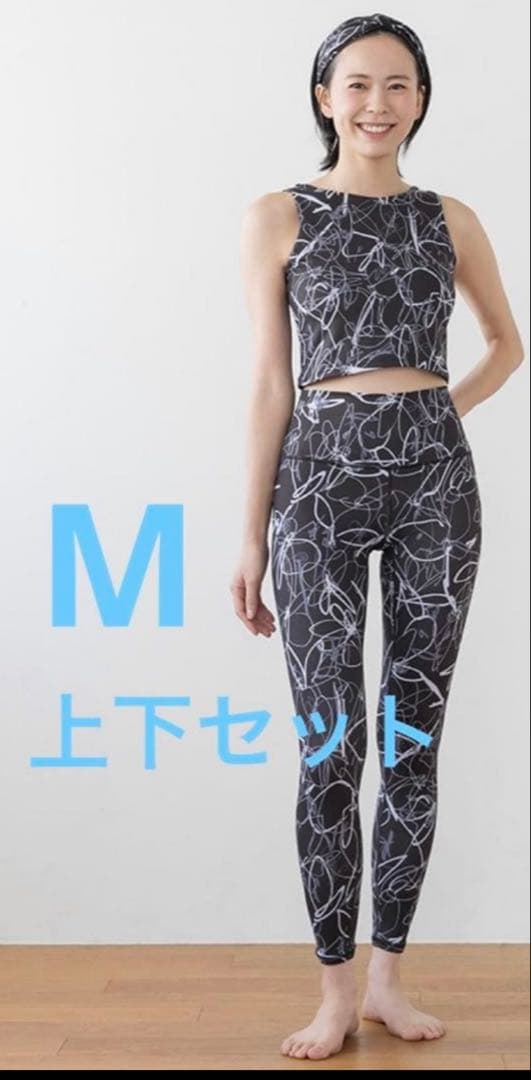 値下げ中！sukala スカーラ リボンフラワープリント ヨガウェア 上下セット