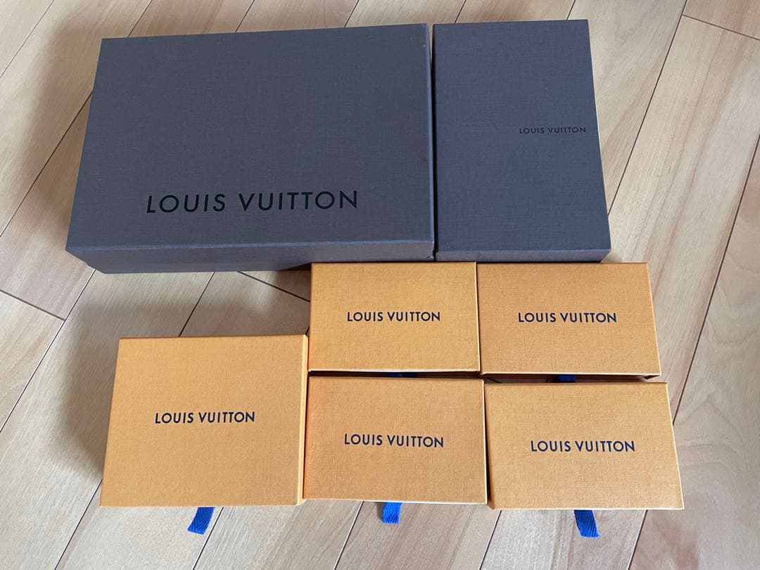 LOUIS VUITTON ギフトボックス