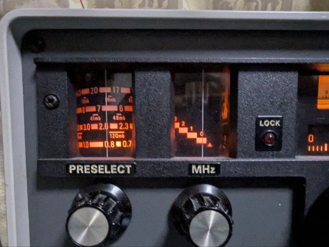 受信機 YAESU FRG 7