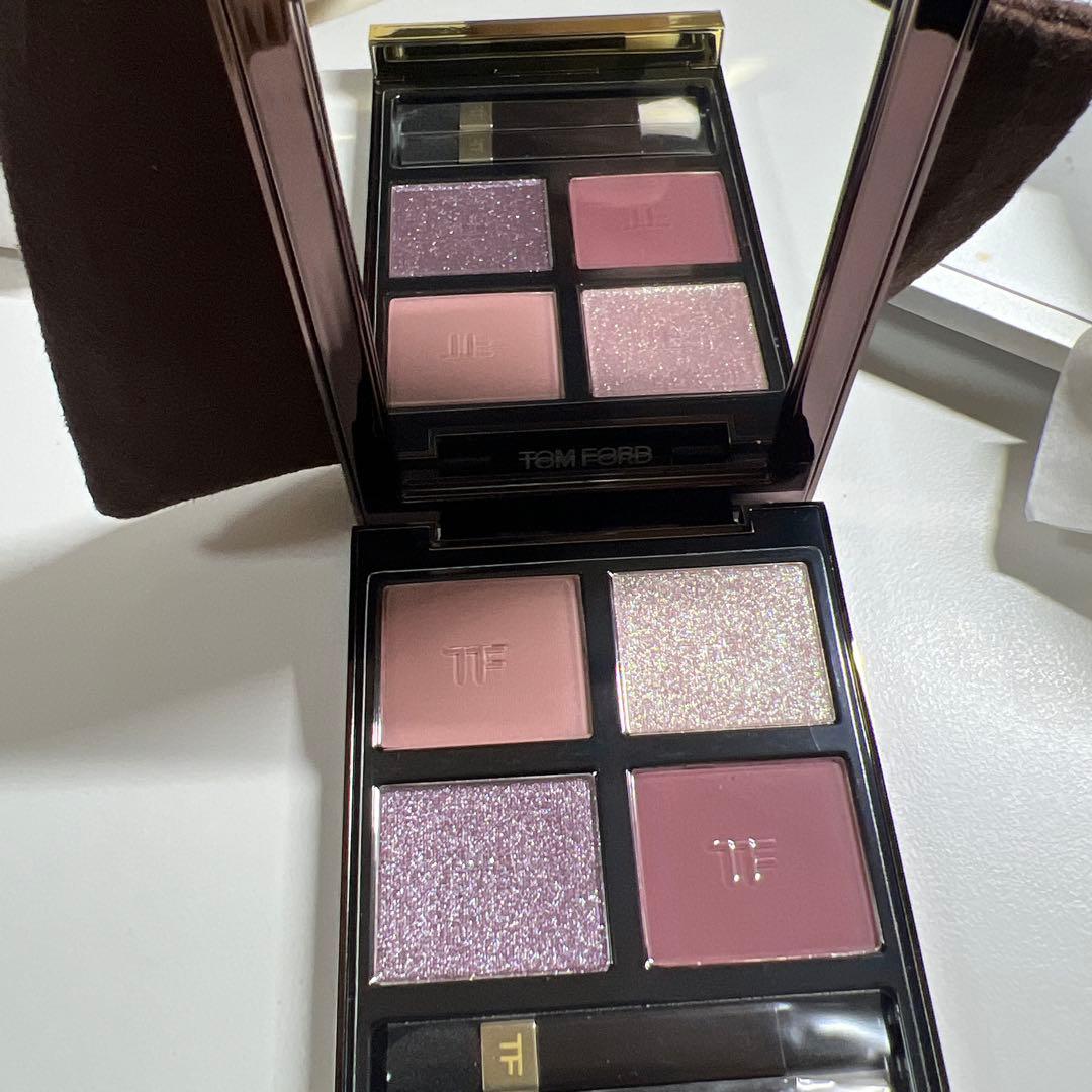 【限定】TOMFORD アイカラークォード　01S メタリックモーブ