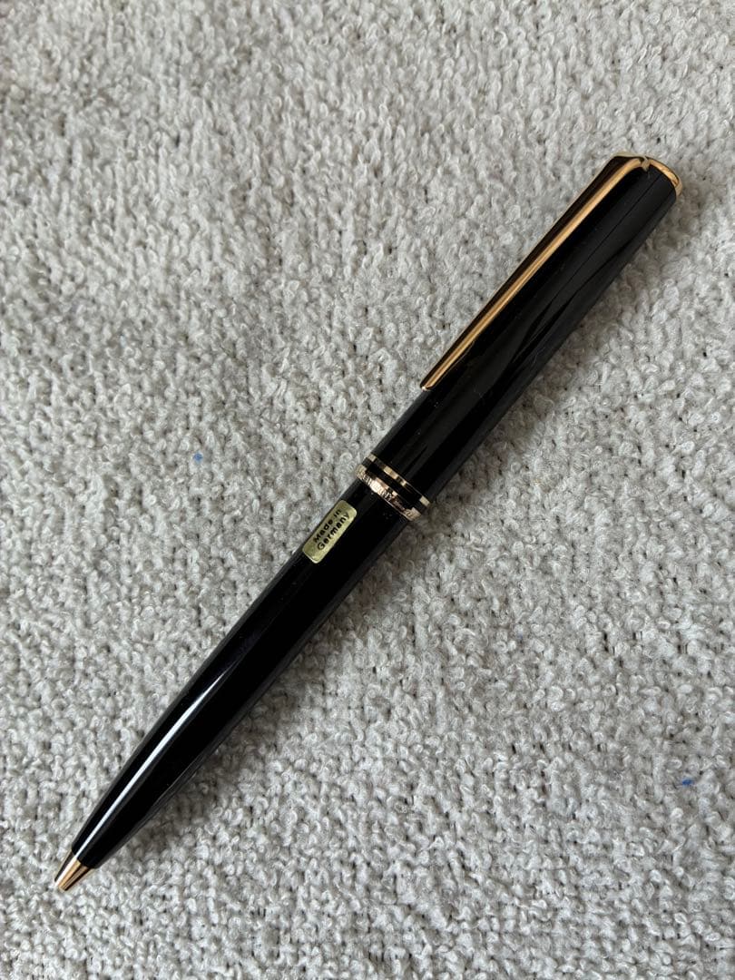◾️美品◾️モンブラン クラシック◾️ツイスト式ボールペン◾️新品リフィル装着◾️