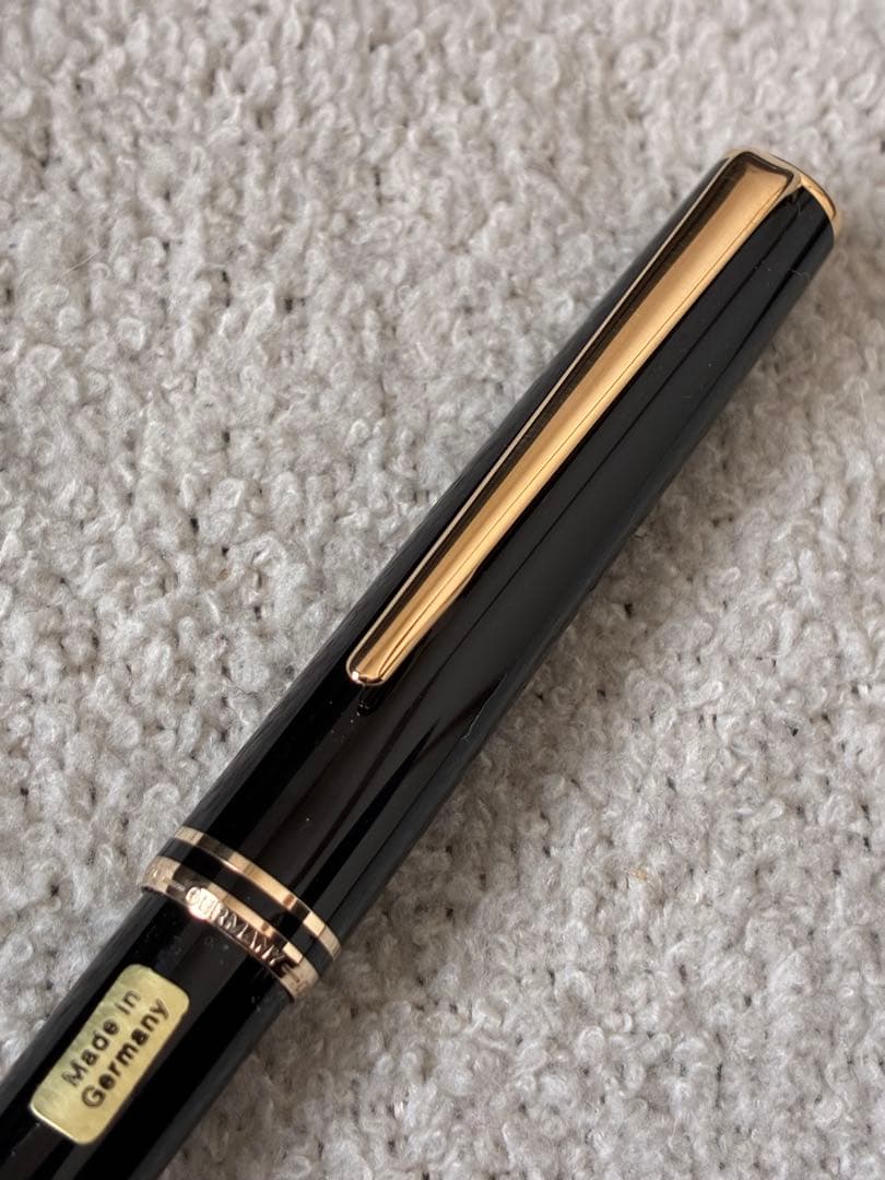 ◾️美品◾️モンブラン クラシック◾️ツイスト式ボールペン◾️新品リフィル装着◾️