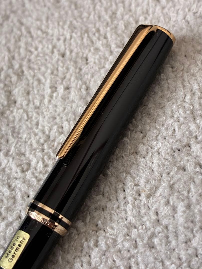 ◾️美品◾️モンブラン クラシック◾️ツイスト式ボールペン◾️新品リフィル装着◾️