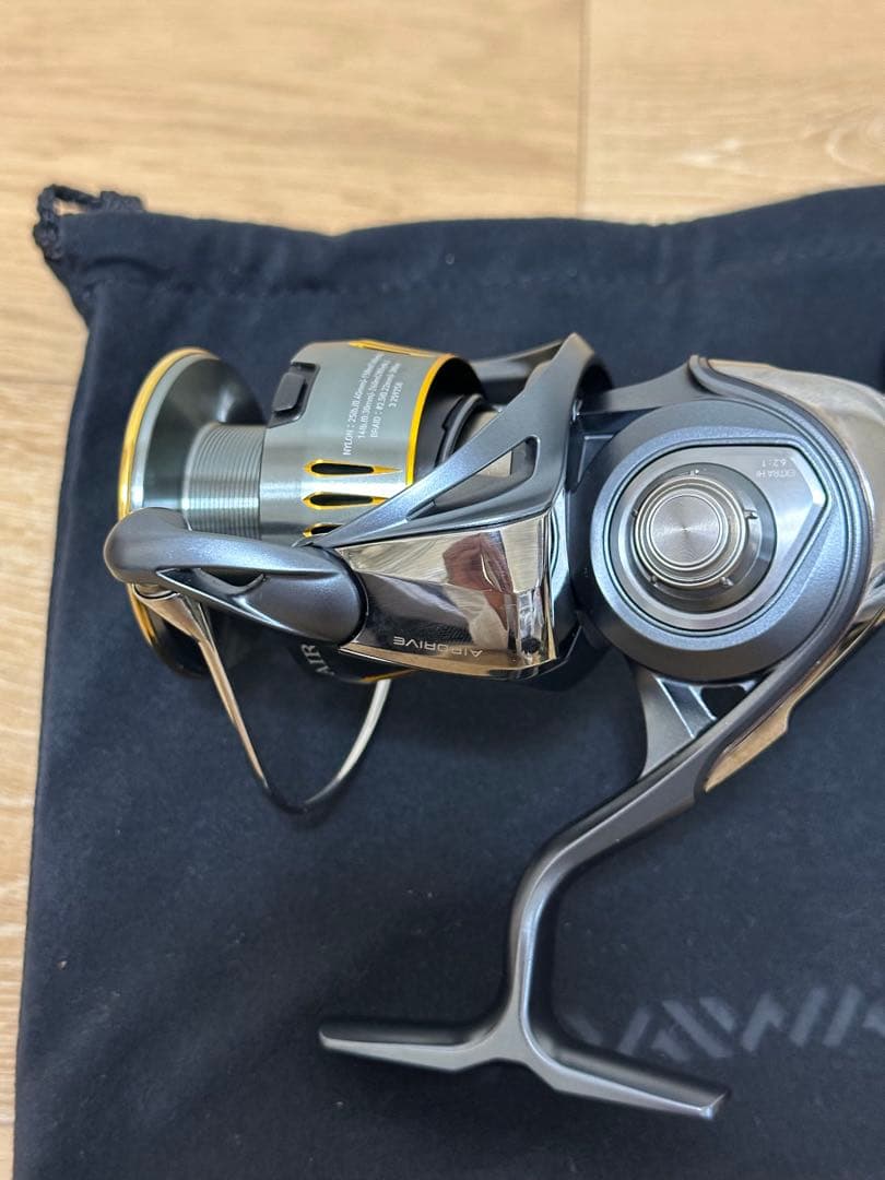 【極美品】ダイワ 23 エアリティ LT5000D-CXH