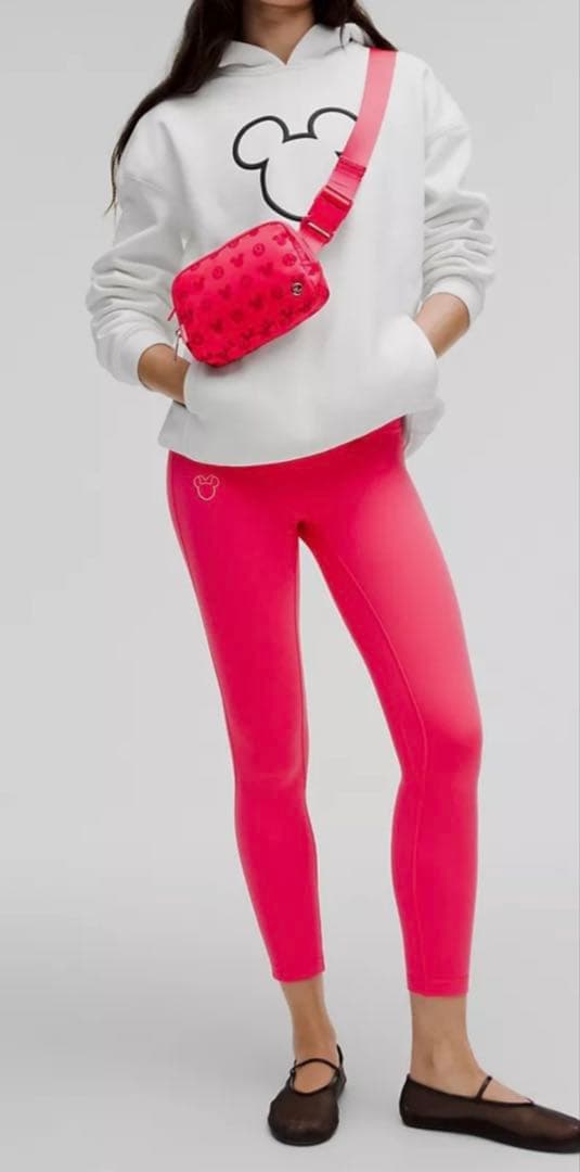 Lululemon ルルレモン　ディズニーコラボ　オーバーサイズフーディ