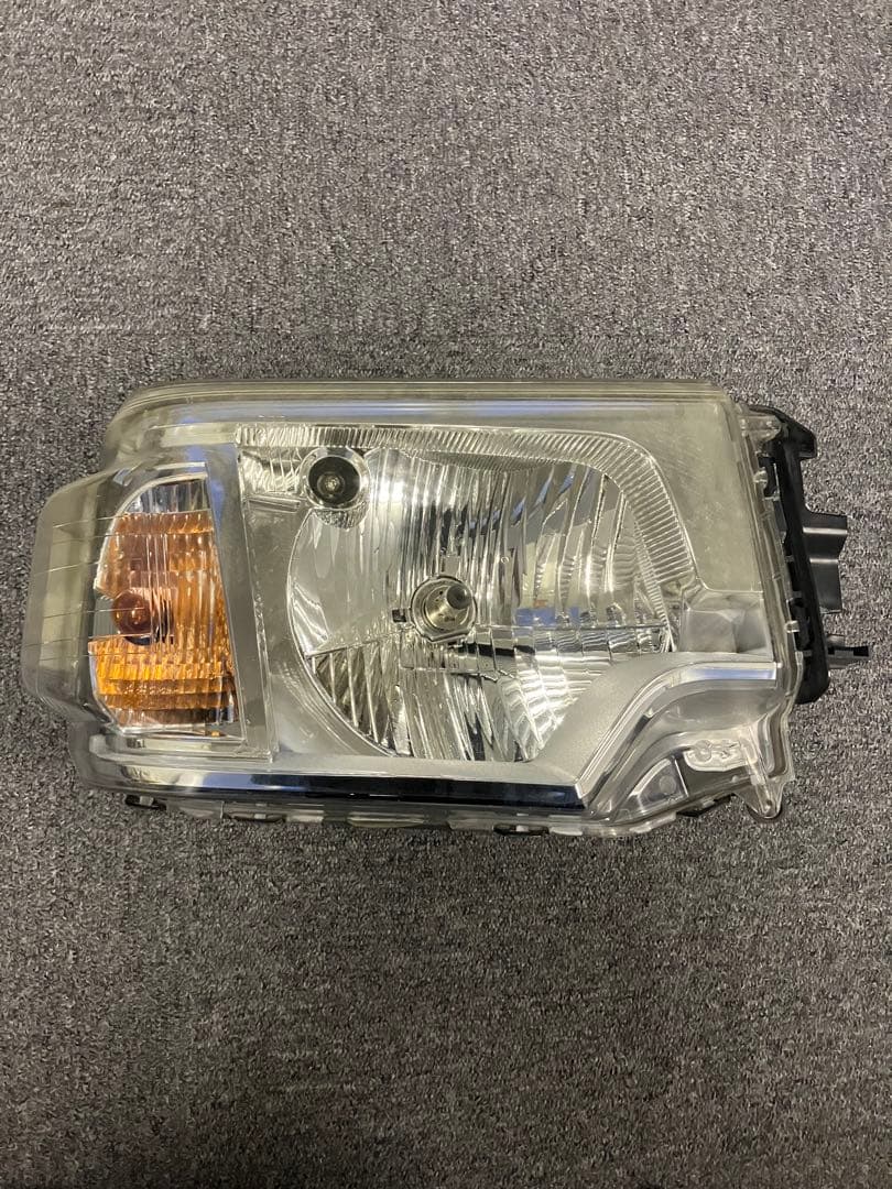 U61V ミニキャブ U71V クリッパー 後期 ヘッドライト 左右