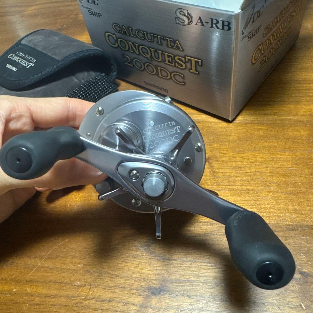 シマノ　09カルカッタコンクエスト　200DC 美品