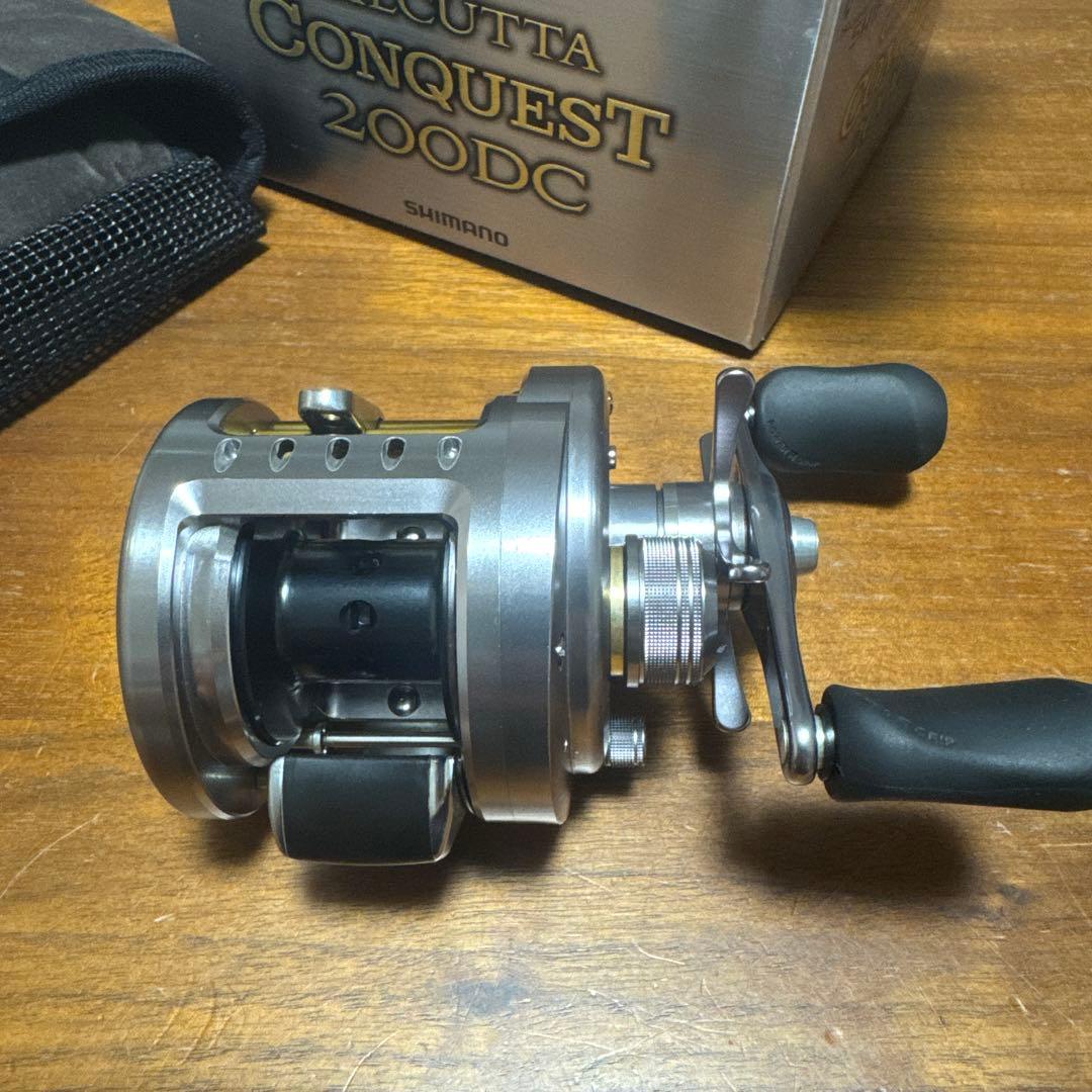 シマノ　09カルカッタコンクエスト　200DC 美品