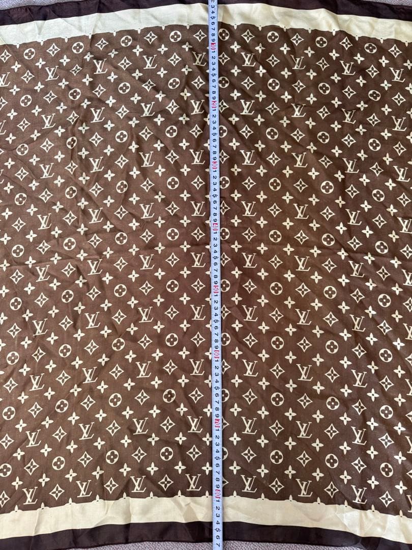 ルイヴィトン　大判　VUITTON スカーフ　モノグラム