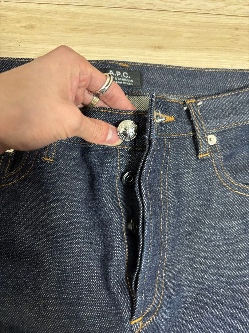 A.P.C. PETIT STANDARD 赤耳　size30