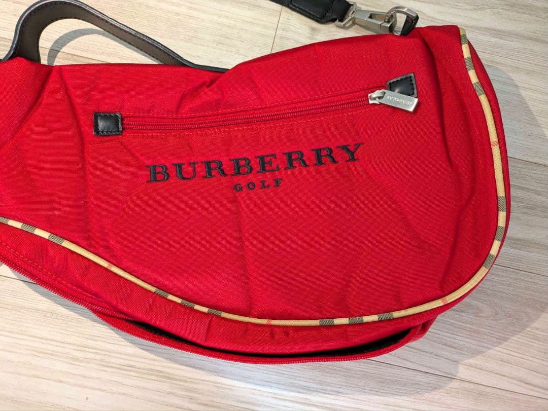 BURBERRY　ゴルフクラブケース　レッド
