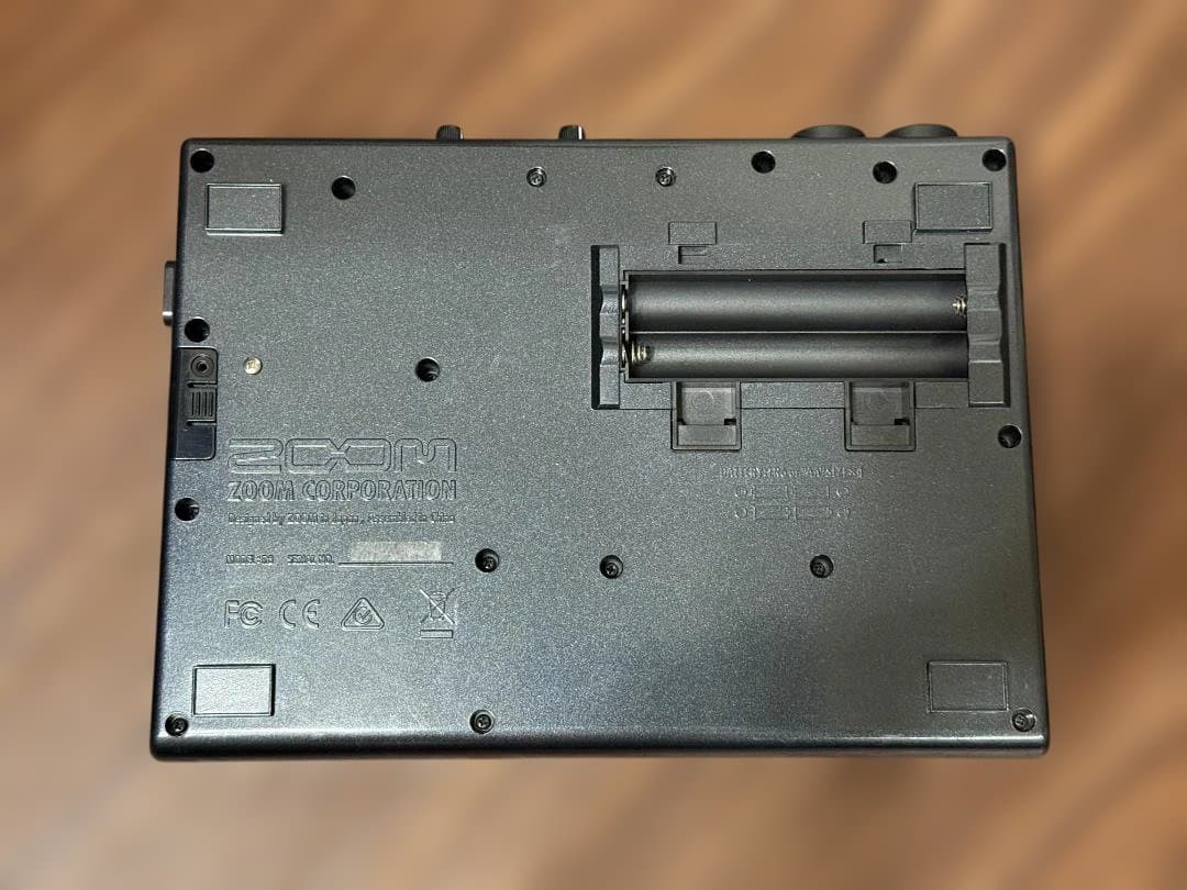 配信機器・PA機器・レコーディング機器 ZOOM R8