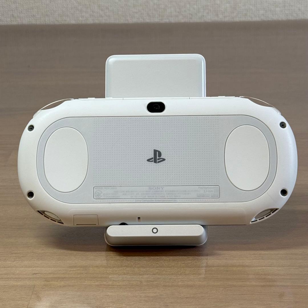 4-081 PSVITA PCH-2000 グレイシャー・ホワイト