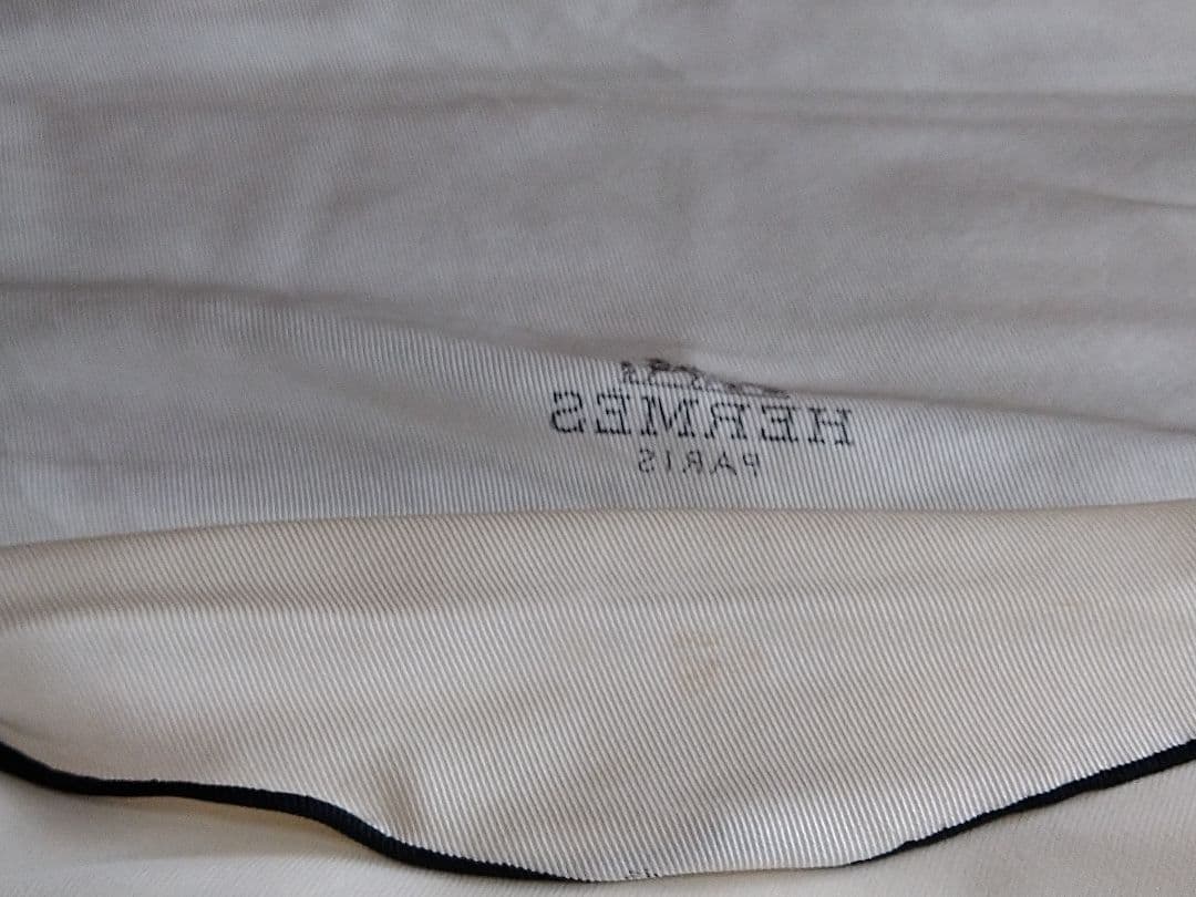 HERMES　エルメス　ロサンジュ　ひし形　シルク　スカーフ