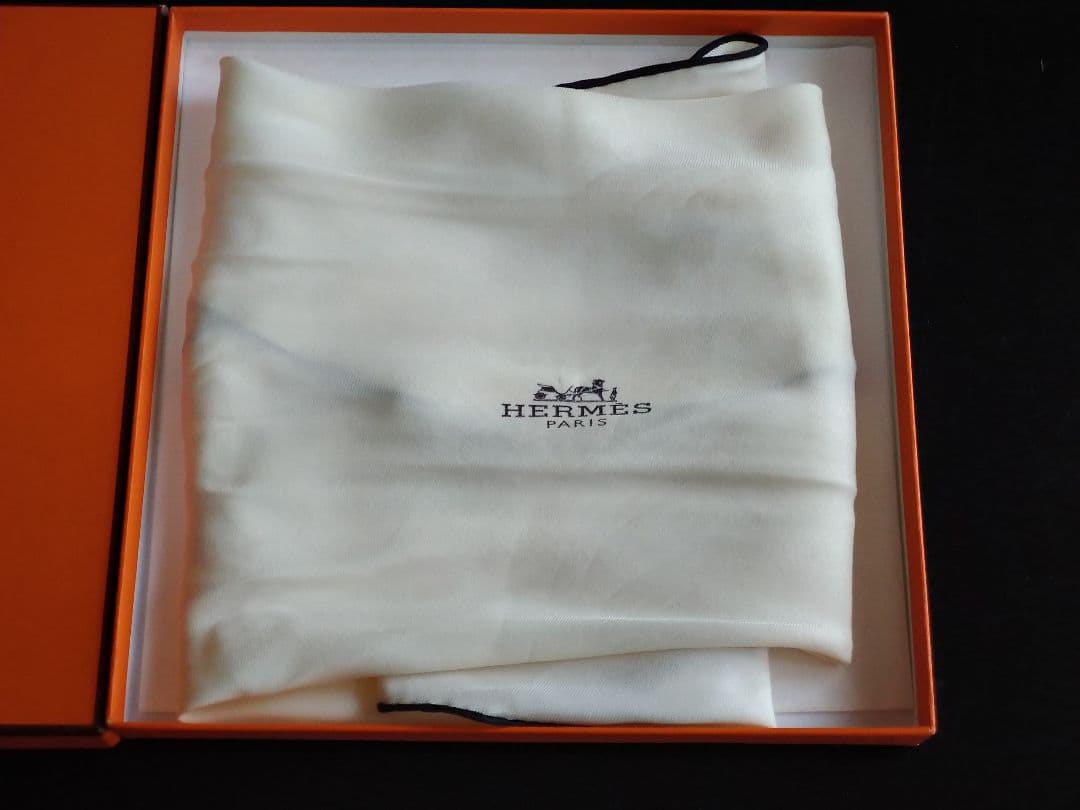 HERMES　エルメス　ロサンジュ　ひし形　シルク　スカーフ