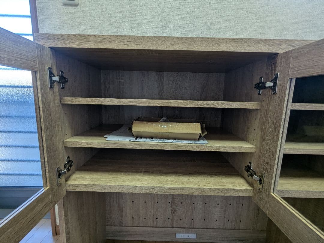 LOWYA　食器棚　未使用品